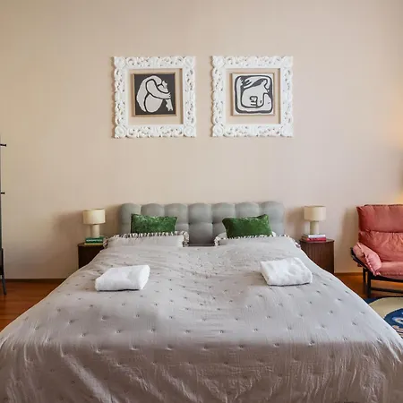 Art House Bold Luxe 3br Grand Views By Danube Budapest