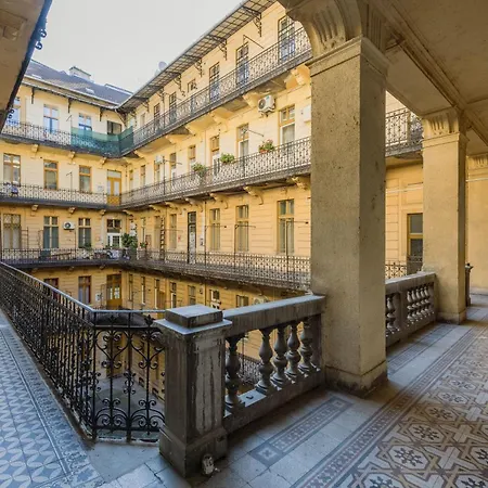 Lejlighed Art House Bold Luxe 3br Grand Views By Danube
