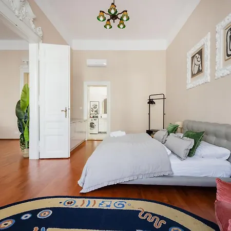 Art House Bold Luxe 3br Grand Views By Danube Lejlighed Budapest