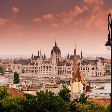 Lejlighed Art House Bold Luxe 3br Grand Views By Danube