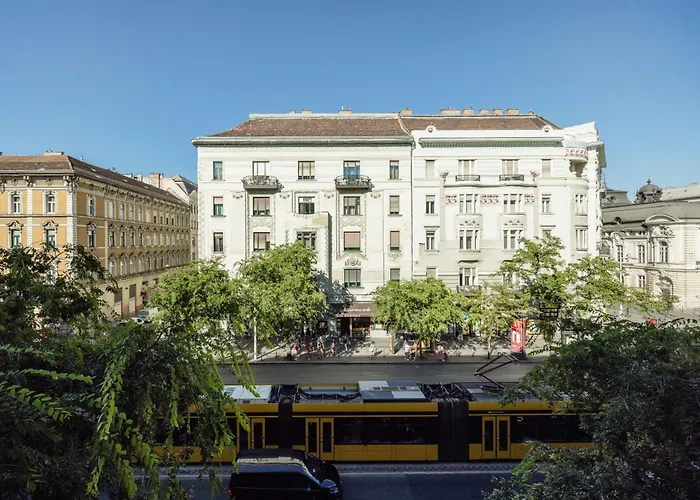 Apartament Art House Bold Luxe 3br Grand Views By Danube